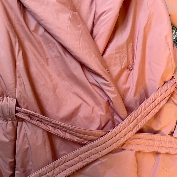 LuLuLemon Jacket - Picture 3 of 5